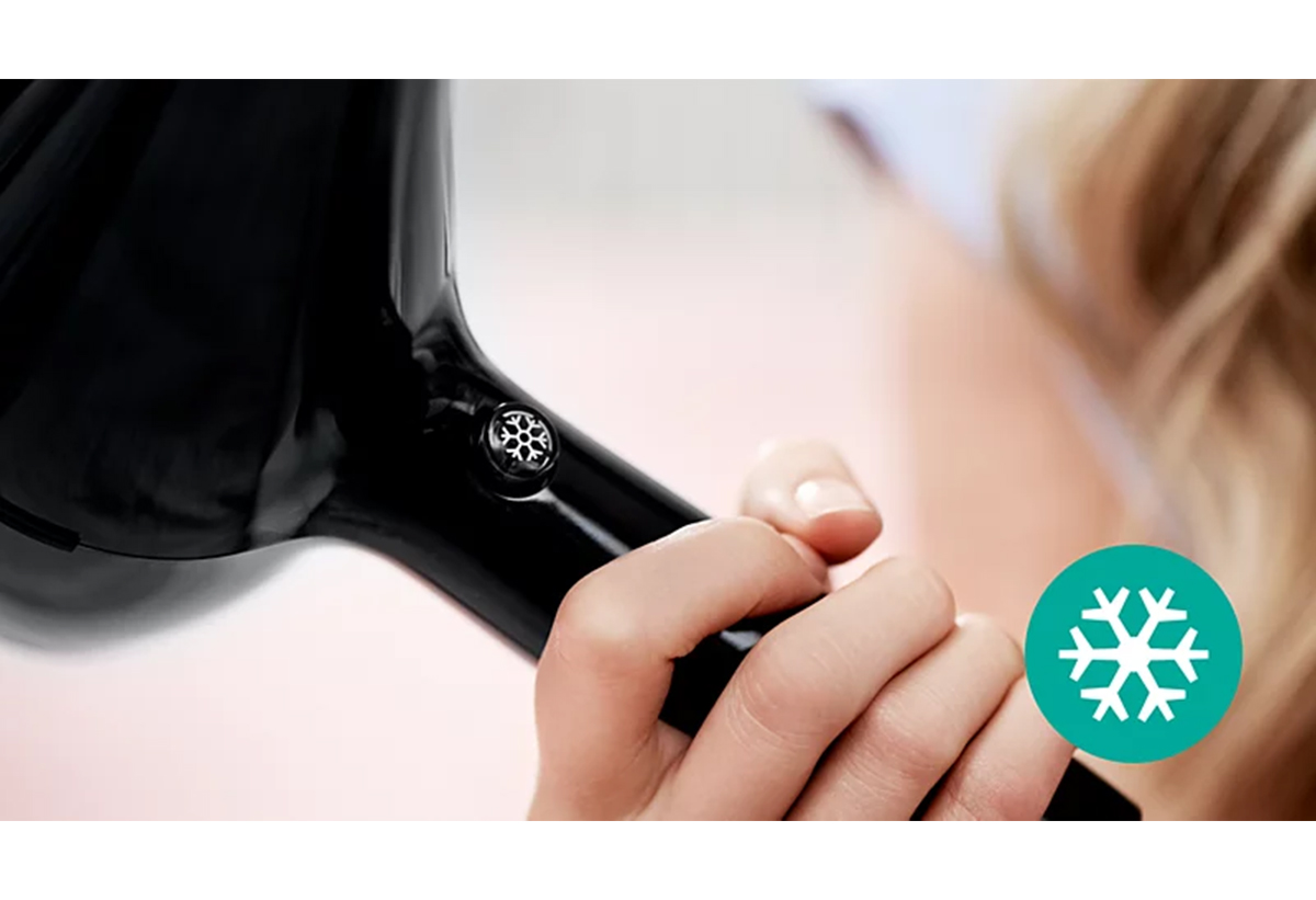 Απεικονίζεται το κουμπί CoolShot από κοντινή λήψη.